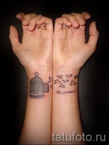 простые тату на запястье - фото готовой татуировки 02092016 4251 tatufoto.ru