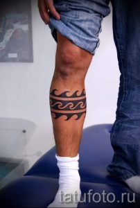 простые тату на икре - фото готовой татуировки 02092016 4258 tatufoto.ru