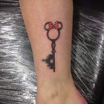 простые тату на ноге - фото готовой татуировки 02092016 5272 tatufoto.ru
