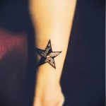 простые тату на ноге - фото готовой татуировки 02092016 6273 tatufoto.ru