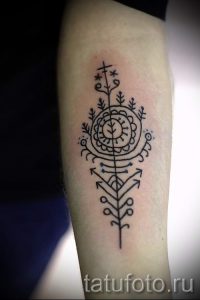простые тату на предплечье - фото готовой татуировки 02092016 5291 tatufoto.ru