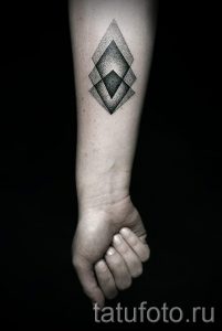 простые тату на предплечье - фото готовой татуировки 02092016 8294 tatufoto.ru