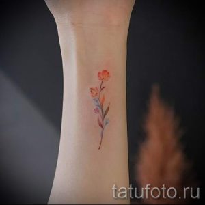 простые тату цветы - фото готовой татуировки 02092016 5347 tatufoto.ru