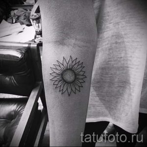 простые тату черно белые - фото готовой татуировки 02092016 5363 tatufoto.ru