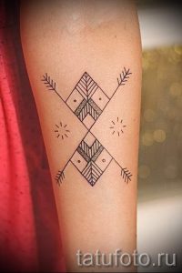 простые тату черно белые - фото готовой татуировки 02092016 7365 tatufoto.ru
