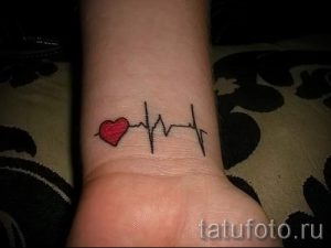 простые татуировки для девушек - фото готовой татуировки 02092016 6372 tatufoto.ru