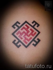 славянская свастика тату - фото готовой татуировки от 02092016 2027 tatufoto.ru
