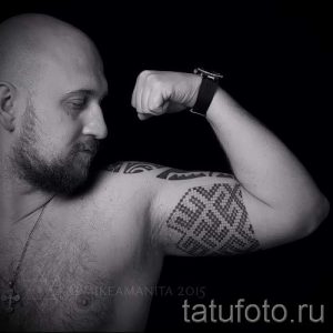 славянская свастика тату - фото готовой татуировки от 02092016 3028 tatufoto.ru