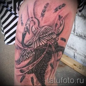 tatu-belyj-lebed-foto-primer-gotovoj-tatuirovki-4028-tatufoto-ru