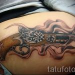 тату в виде пистолета - фото готовой татуировки 01092016 3072 tatufoto.ru