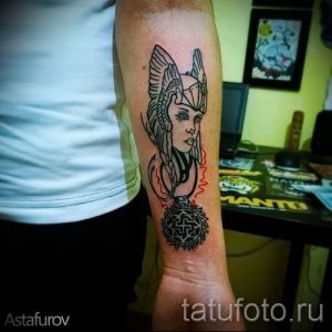 тату-валькириянак-вариант-готовой-татуировки-фото-19063