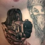 тату девочка с пистолетом - фото готовой татуировки 01092016 5079 tatufoto.ru