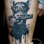 тату доберман с пистолетом - фото готовой татуировки 01092016 1082 tatufoto.ru