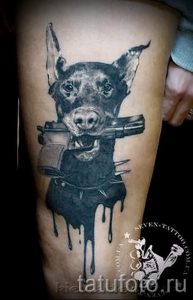 тату доберман с пистолетом - фото готовой татуировки 01092016 1082 tatufoto.ru