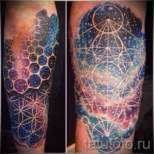 тату космос геометрия - фото готовой татуировки 1111 tatufoto.ru