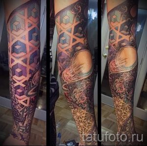тату космос геометрия - фото готовой татуировки 3113 tatufoto.ru