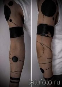 тату космос минимализм - фото готовой татуировки 10125 tatufoto.ru
