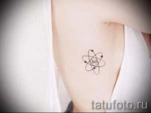 тату космос минимализм - фото готовой татуировки 13128 tatufoto.ru