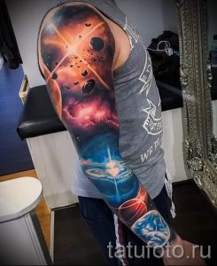 тату космос рукав - фото готовой татуировки 10150 tatufoto.ru