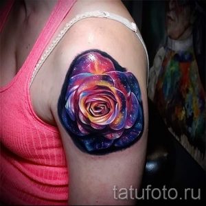 тату космос - фото готовой татуировки 22066 tatufoto.ru