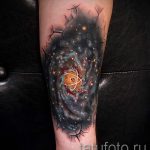 тату космос - фото готовой татуировки 45089 tatufoto.ru