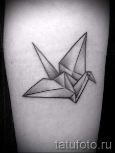 tatu-lebed-origami-foto-primer-gotovoj-tatuirovki-1118-tatufoto-ru