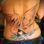 tatu-lebed-foto-primer-gotovoj-tatuirovki-27074-tatufoto-ru
