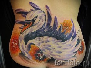 tatu-lebed-foto-primer-gotovoj-tatuirovki-8055-tatufoto-ru