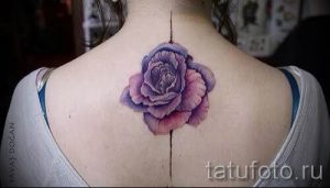 tatu-na-pozvonochnike-risunok-vdol-primer-foto-040-tatufoto-ru