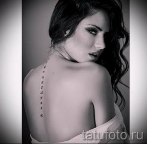 tatu-na-pozvonochnike-risunok-vdol-primer-foto-058-tatufoto-ru