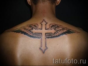 tatu-na-pozvonochnike-risunok-vdol-primer-foto-107-tatufoto-ru