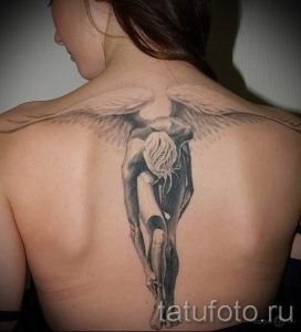 tatu-na-pozvonochnike-risunok-vdol-primer-foto-108-tatufoto-ru
