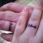 тату обручальные кольца фото - варианты татуировок вместо обручальных колец 80