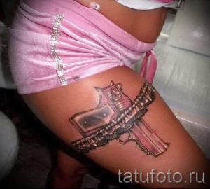 тату пистолет на ноге - фото готовой татуировки 01092016 3108 tatufoto.ru