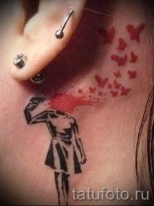 тату пистолет на шее - фото готовой татуировки 01092016 2133 tatufoto.ru