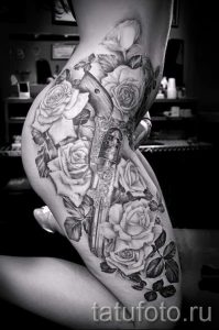 тату пистолет с розами - фото готовой татуировки 01092016 1135 tatufoto.ru