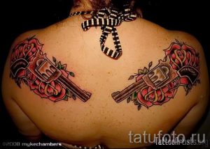 тату пистолет с розами - фото готовой татуировки 01092016 14147 tatufoto.ru