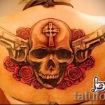 тату пистолет с розами - фото готовой татуировки 01092016 15148 tatufoto.ru
