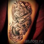тату пистолет с розами - фото готовой татуировки 01092016 16149 tatufoto.ru