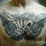 тату пистолеты на груди - фото готовой татуировки 01092016 2171 tatufoto.ru