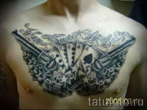 тату пистолеты на груди - фото готовой татуировки 01092016 2171 tatufoto.ru