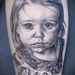 фото тату портрет ребенка - маленькая девочка с красивыми глазами