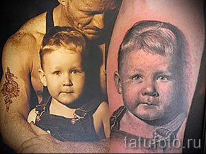 фото тату портрет мальчика и фото с которой выполнена татуировка