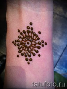 тату хной простые рисунки - фото готовой татуировки 02092016 7438 tatufoto.ru
