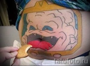 смешная тату - мозг в животе