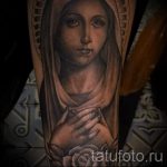 фото татуировки иконы - дева со сложенными на груди ладонями