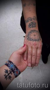 фото тату свастики славянские обереги - фото готовой татуировки от 02092016 11061 tatufoto.ru