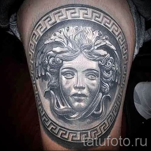 152Тату с горгоной
