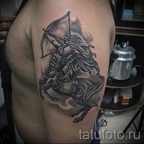 tatu-kentavr-foto-primer-dlya-stati-pro-znachenie-tatuirovki-kentavr-006-tatufoto-ru- tatufoto.com