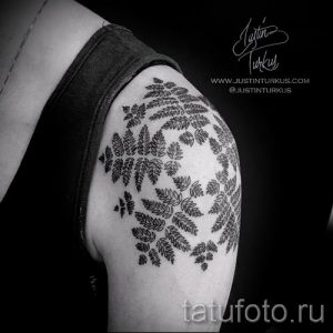 Классная тату папоротник на фото - для статьи про значение татуировки 21